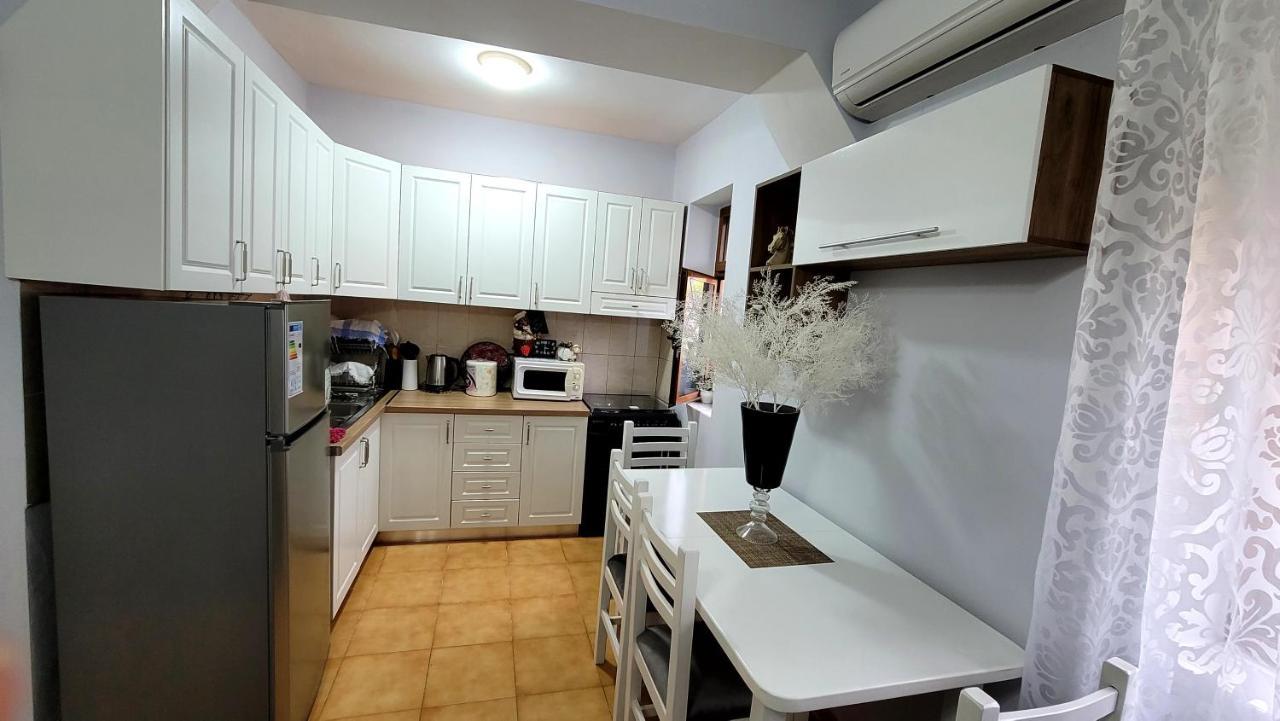 Tuana'S Apartment Shkoder Luaran gambar