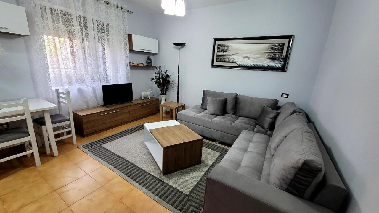 Tuana'S Apartment Shkoder Luaran gambar